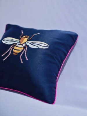 insect cushion 1