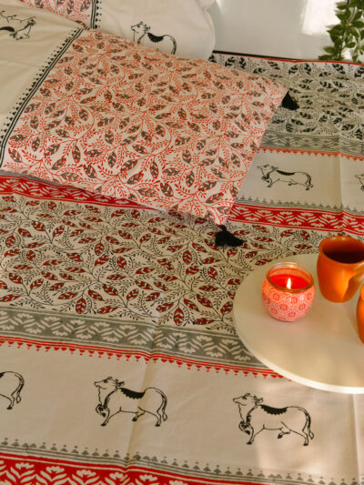 Pichwai Cow Bedsheet Set