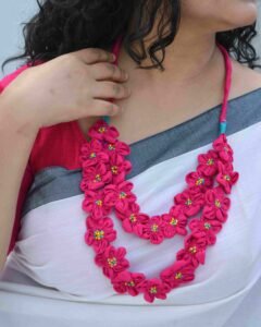 Hairat Neckpiece
