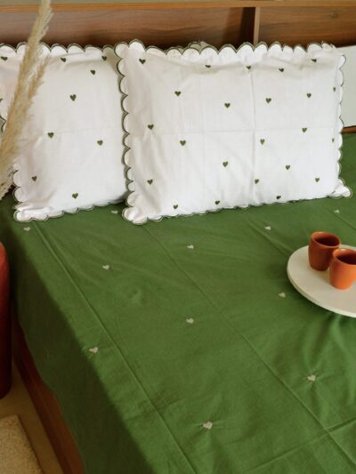 Little Hearts bedsheet set