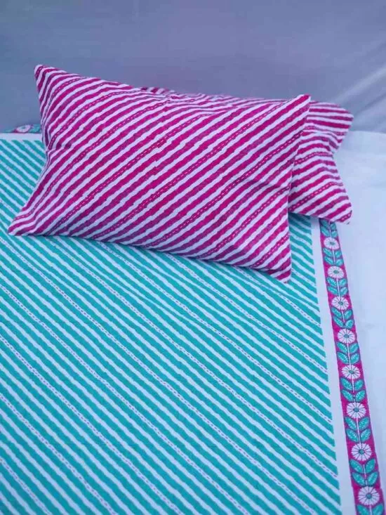 Diagonal Stripe Kantha Bedsheet