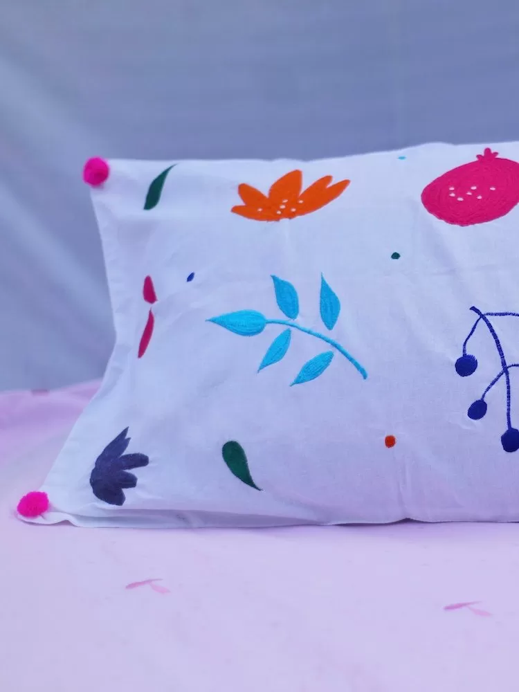 Self Embroidered Bedsheet - Image 3