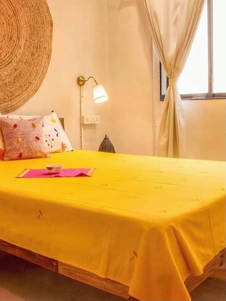 Self Embroidered Bedsheet - Image 12