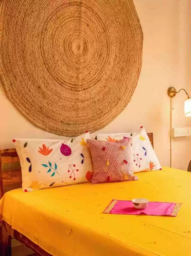 Self Embroidered Bedsheet - Image 11