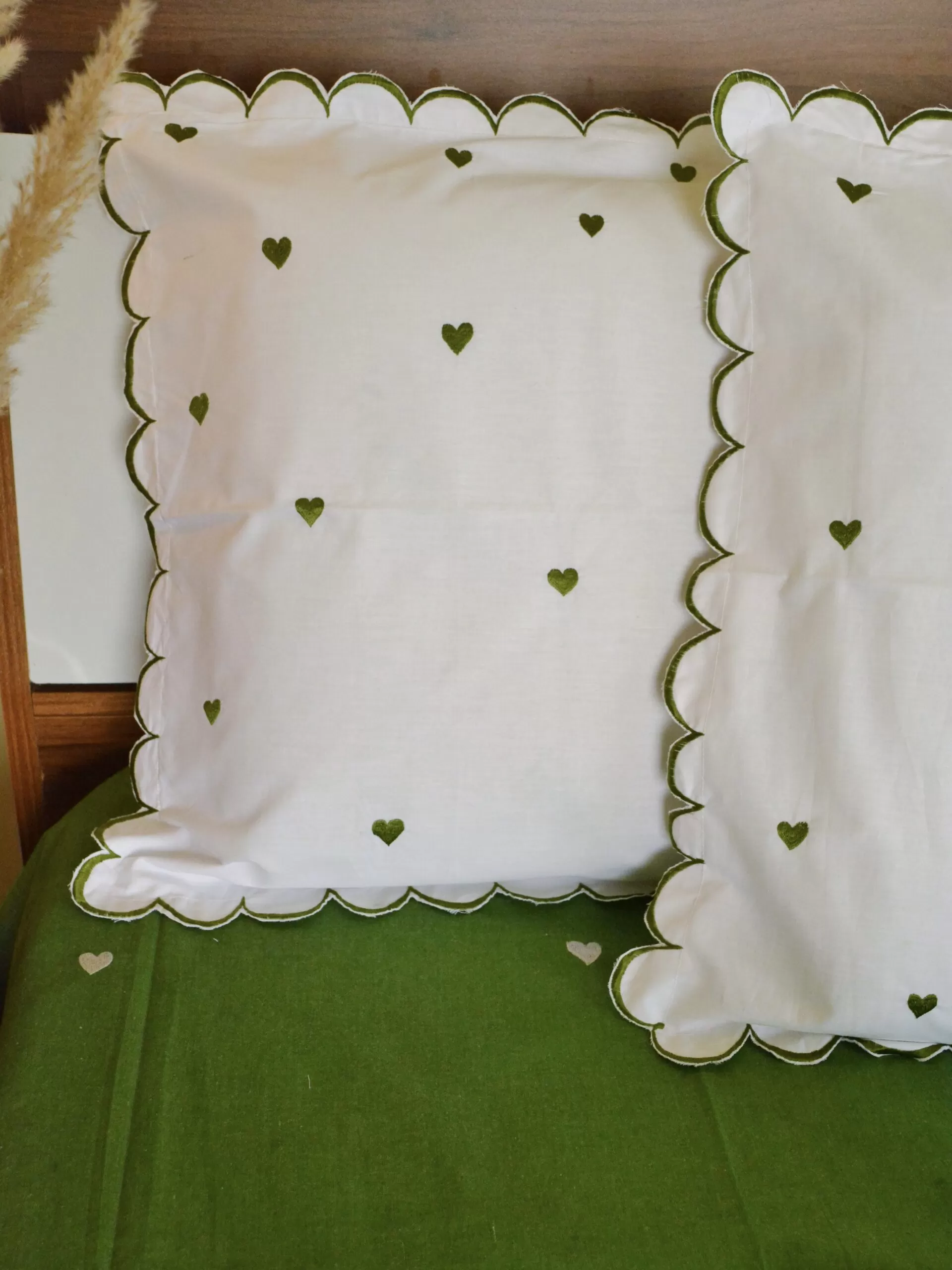Little Hearts bedsheet set - Image 4